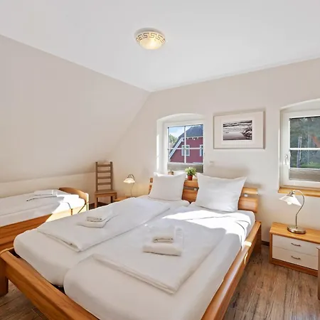 Reetdachhaus Seeblick Дом отдыха