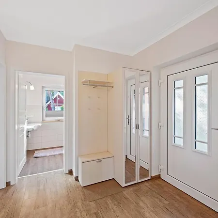 Reetdachhaus Seeblick Дом отдыха *